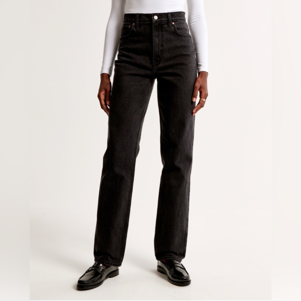Abercrombie Ultra High Rise 90s Straight Jean